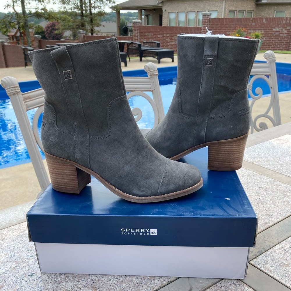 Lucky Brand Graphite Boots NWT